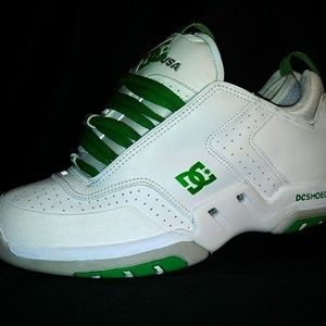 DC Shoes Quazar sz10 (ULTRA RARE 2002)